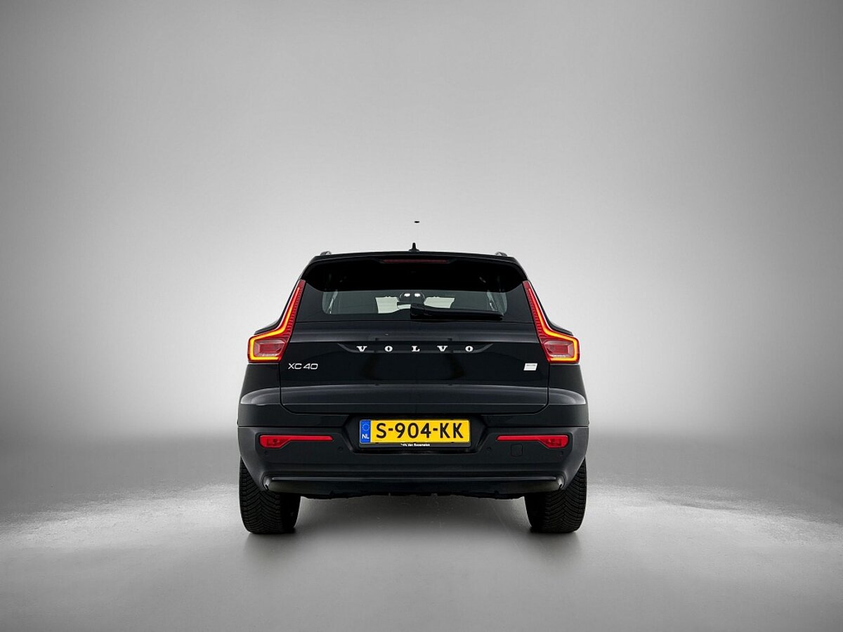 46101950 volvo xc40 recharge plus 70 kwh 3 02