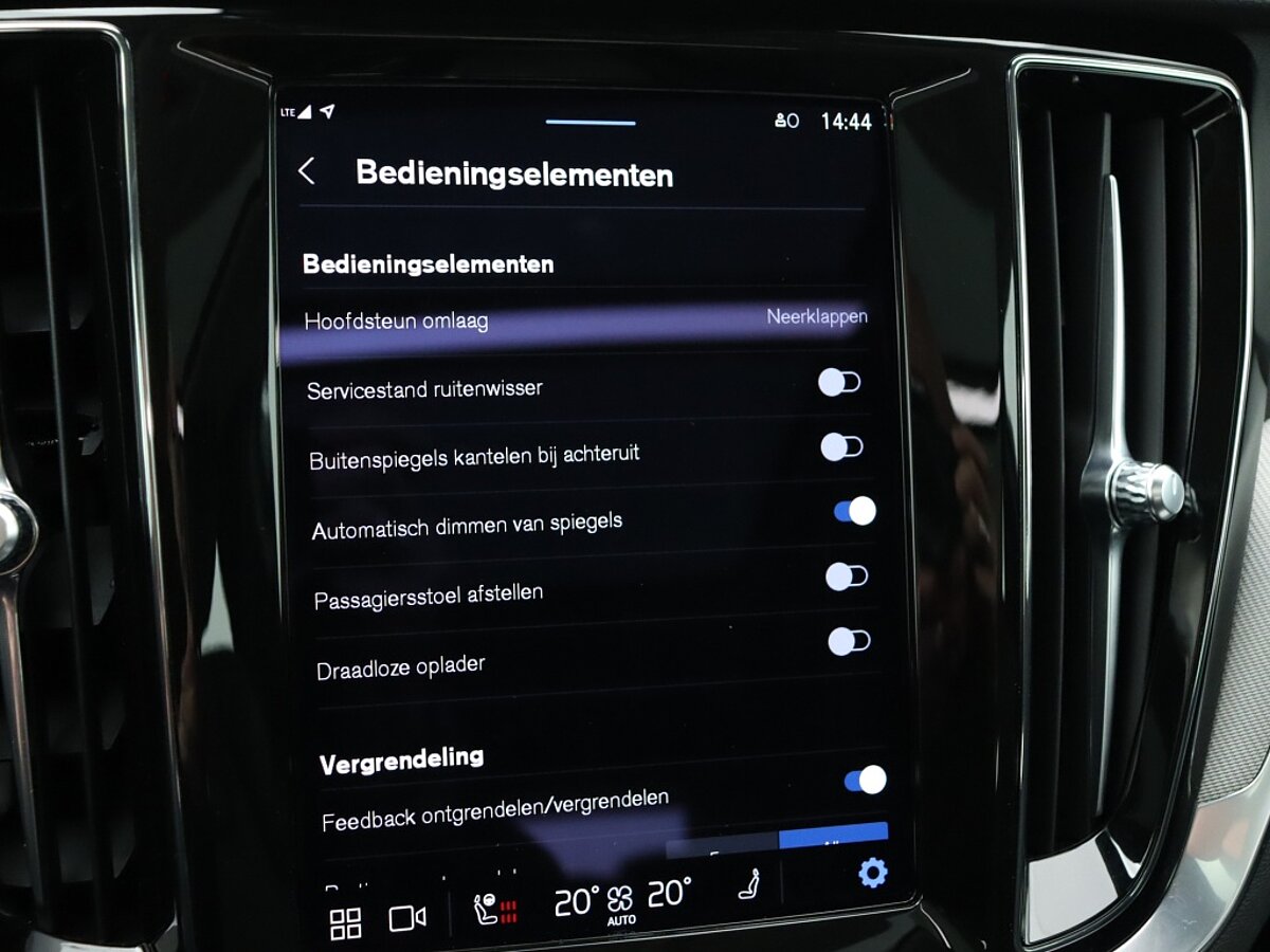 35874774 volvo v60 2 0 b4 plus bright pano dak standkachel trekhaak 360 cam 1bf840