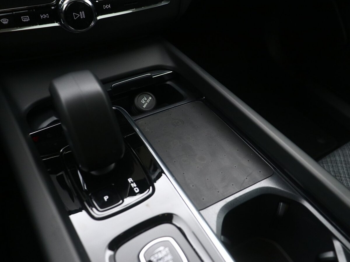 44246649 volvo xc60 2 0 t6 awd essential edition trekhaak panoramadak lage fis fbe7c7