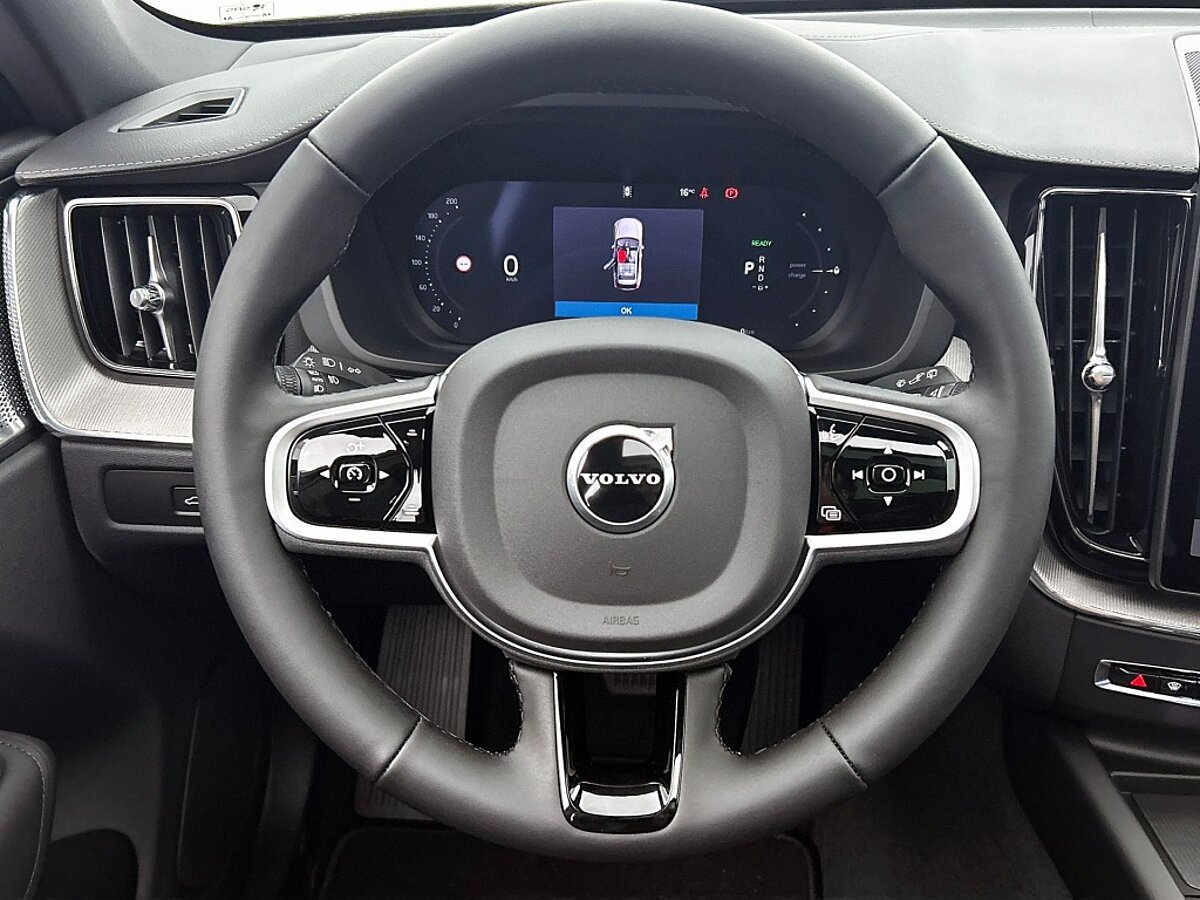 49129007 volvo xc60 2 0 t6 awd ultra black edition 50