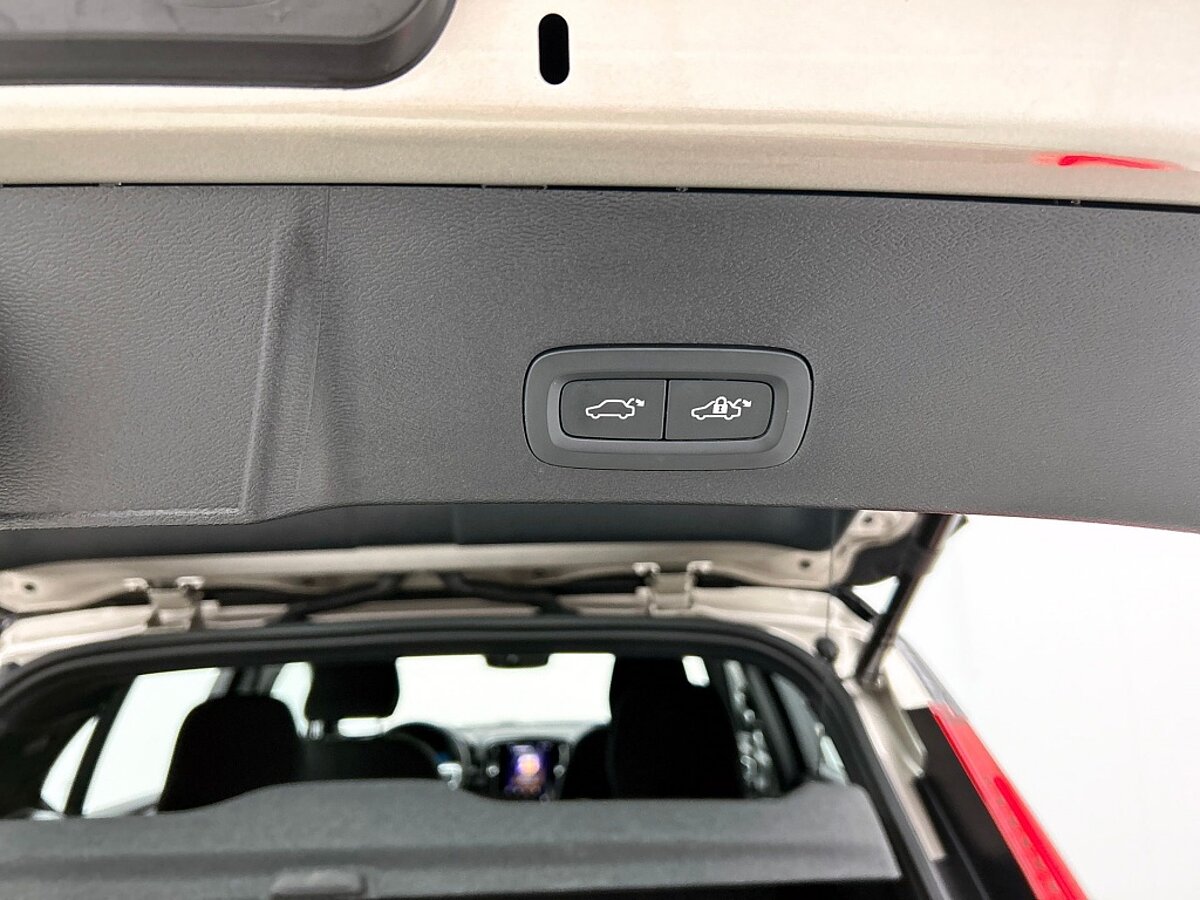 47861531 volvo xc40 extended plus trekhaak pilot assist climate pack 31