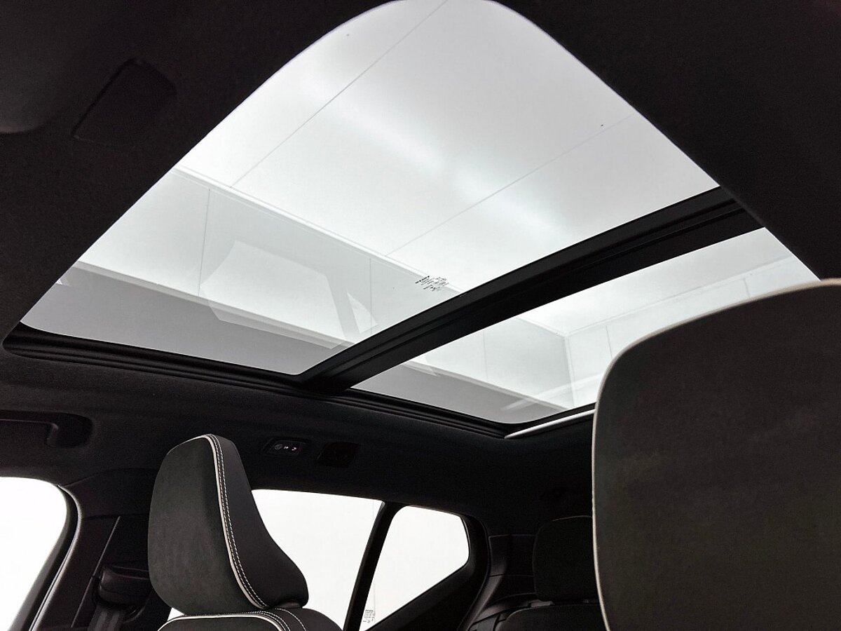 49446815 volvo xc40 1 5 t5 r design panorama dak trekhaak climate pack camer 59