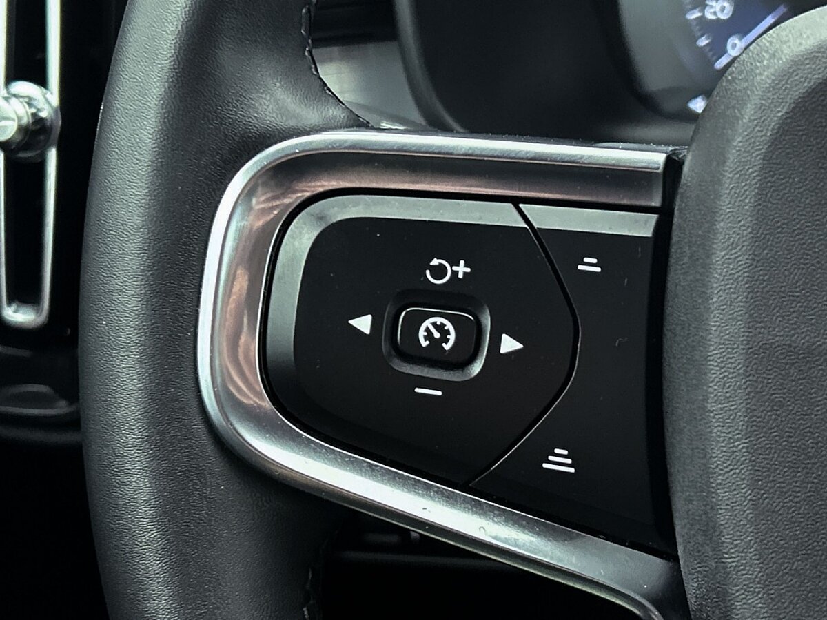 45055180 volvo xc40 1 5 t4 recharge plus dark trekhaak harman kardon 39