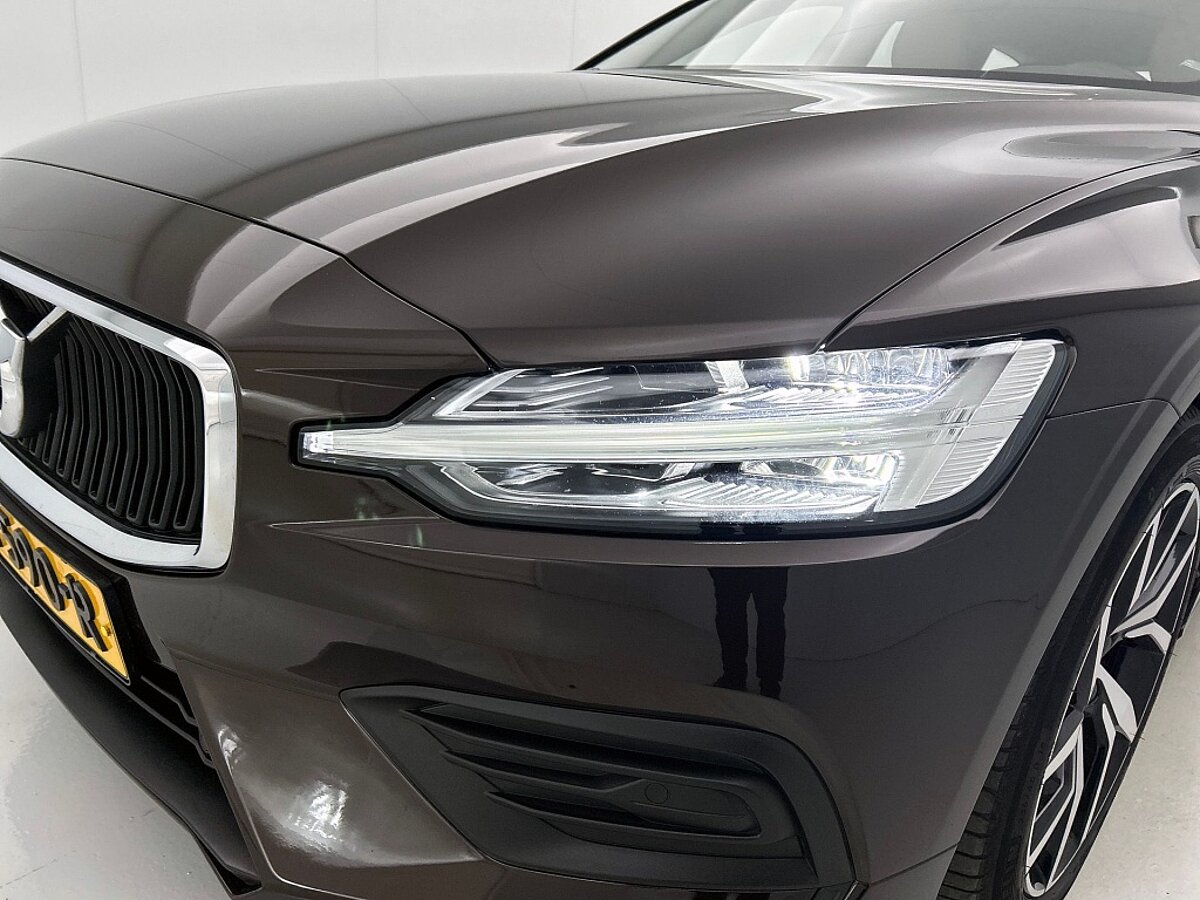 46446123 volvo v60 2 0 t5 momentum 94