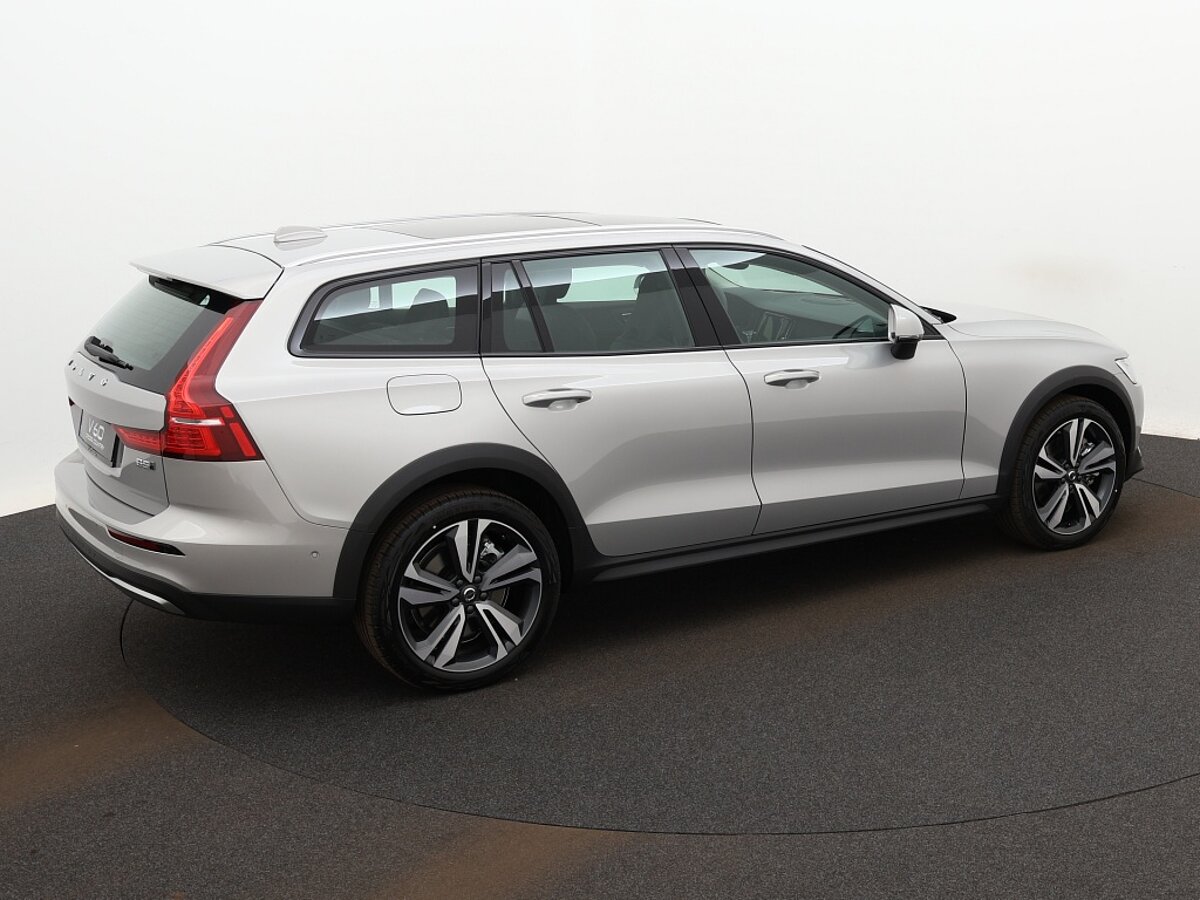 34285528 volvo v60 2 0 b5 cross country awd ultimate panorama dak 360 graden ca 61