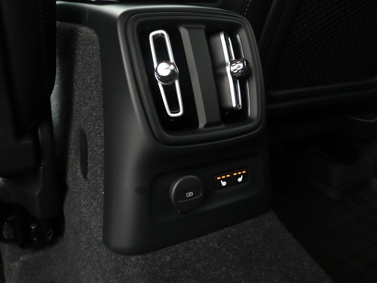 35139536 volvo xc40 1 5 t4 recharge r design i blis i adaptieve cruise control 72