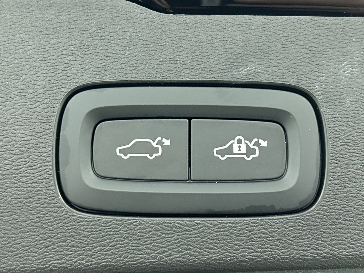45432830 volvo v60 2 0 t6 dark panorama dak 360 camera trekhaak blis 83