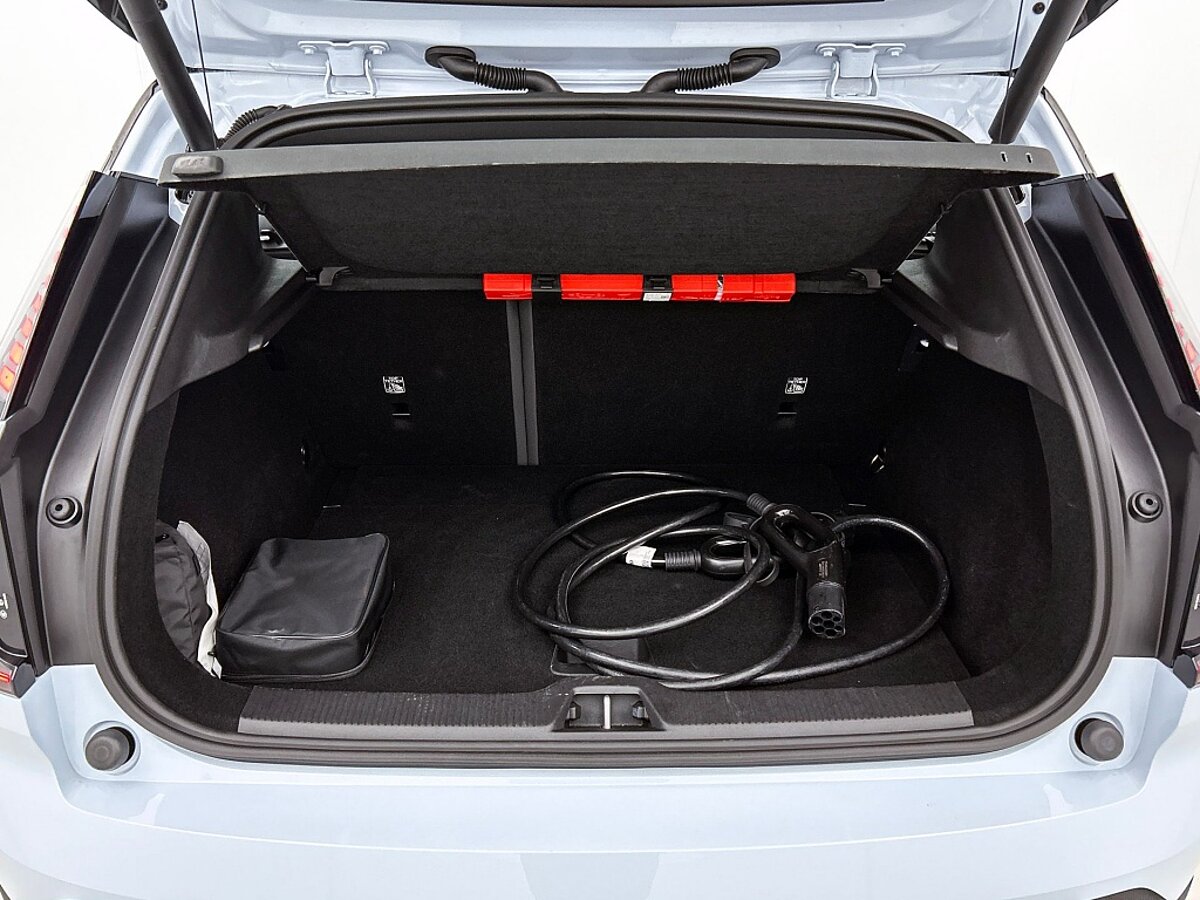 47444901 volvo ex30 extended range plus trekhaak all season banden climate pac 08