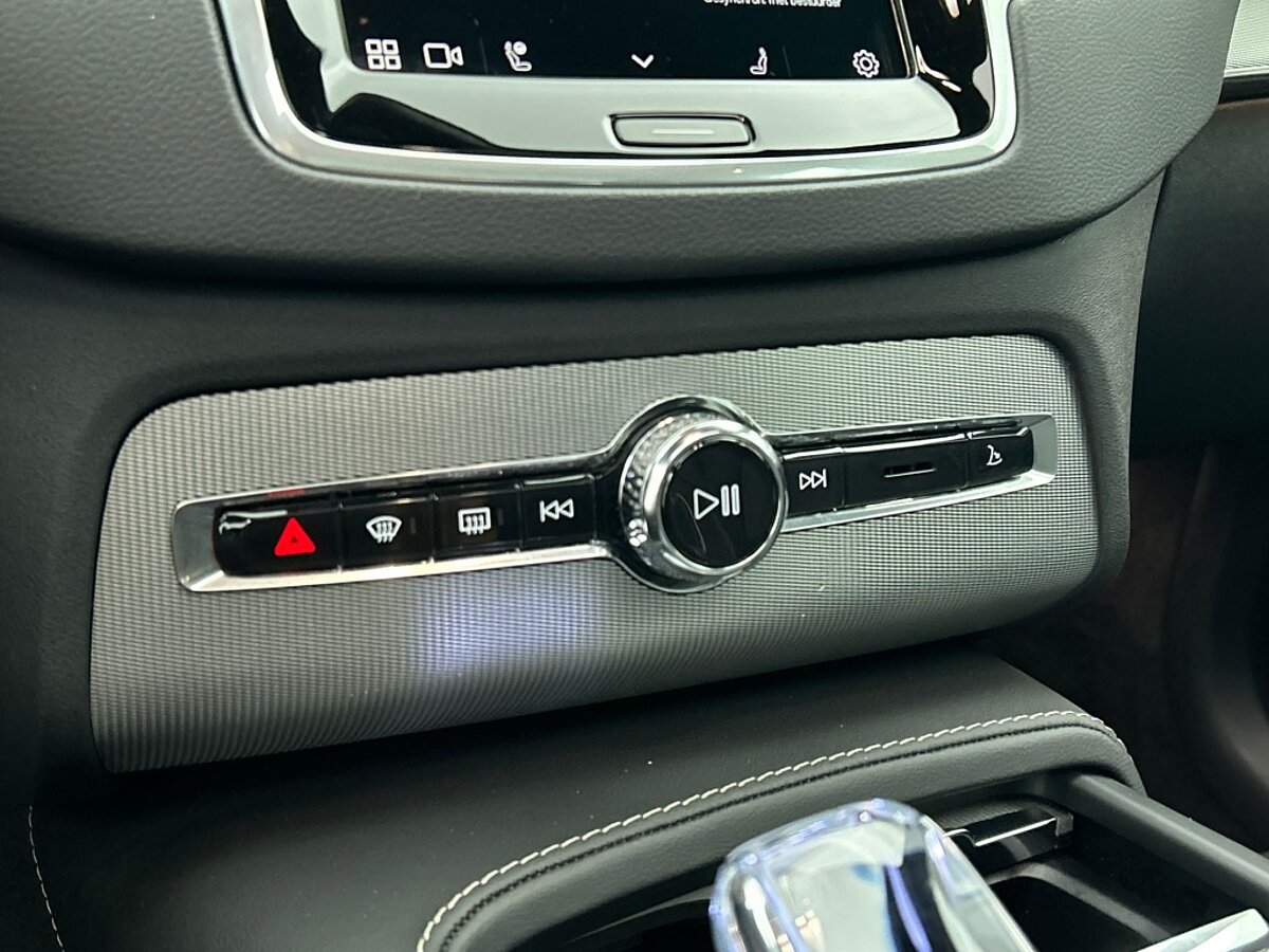 49105657 volvo xc90 2 0 t8 awd ultra dark luchtvering 22 inch lm velgen trekha 192ea9