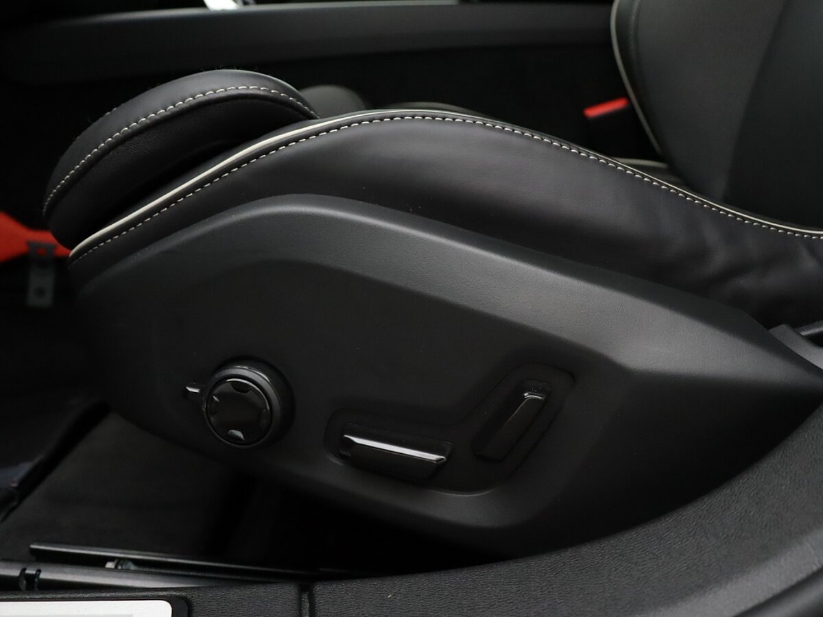 35636972 volvo v60 2 0 b4 plus dark sport interieur 360 camera 91