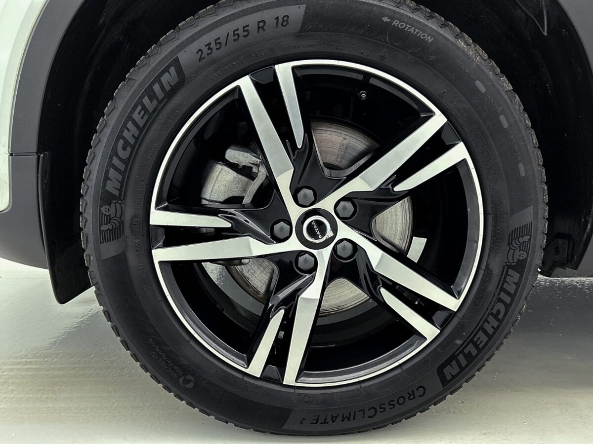 44900366 volvo xc40 2 0 b4 plus dark trekhaak dodehoek camera 78