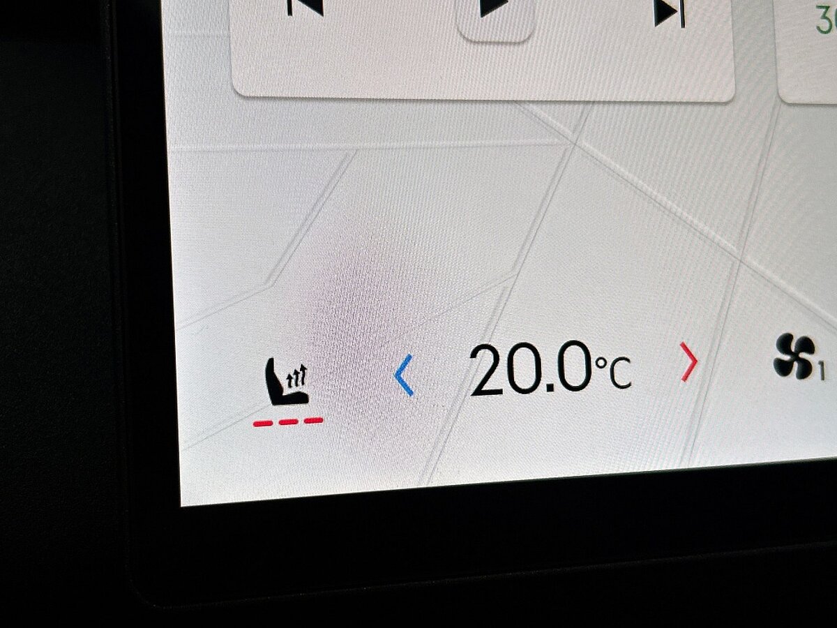 47120059 lynk co 08 1 5 more 345 pk 200km phev full option dealer demo 7