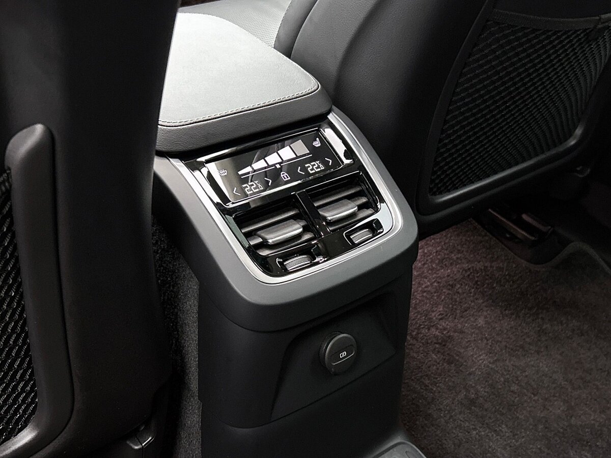 48480811 volvo xc90 t8 ultimate trekhaak pano 360 memory climate pack 13