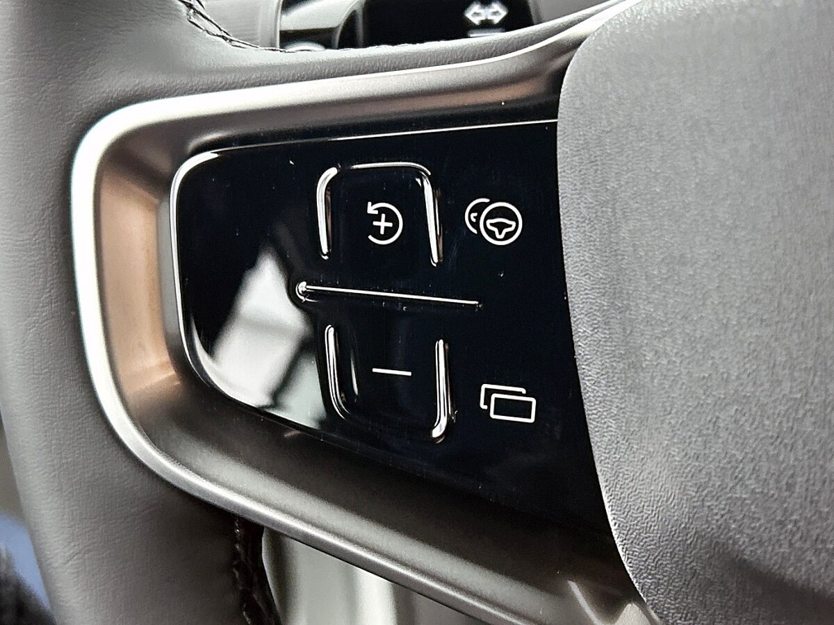 49433396 volvo ex30 plus extended range nieuw voorraad climate pack camera 9 01