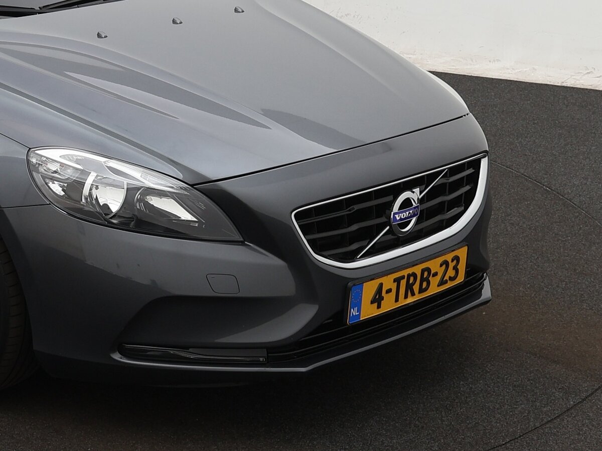34316555 volvo v40 1 6 t4 momentum 34