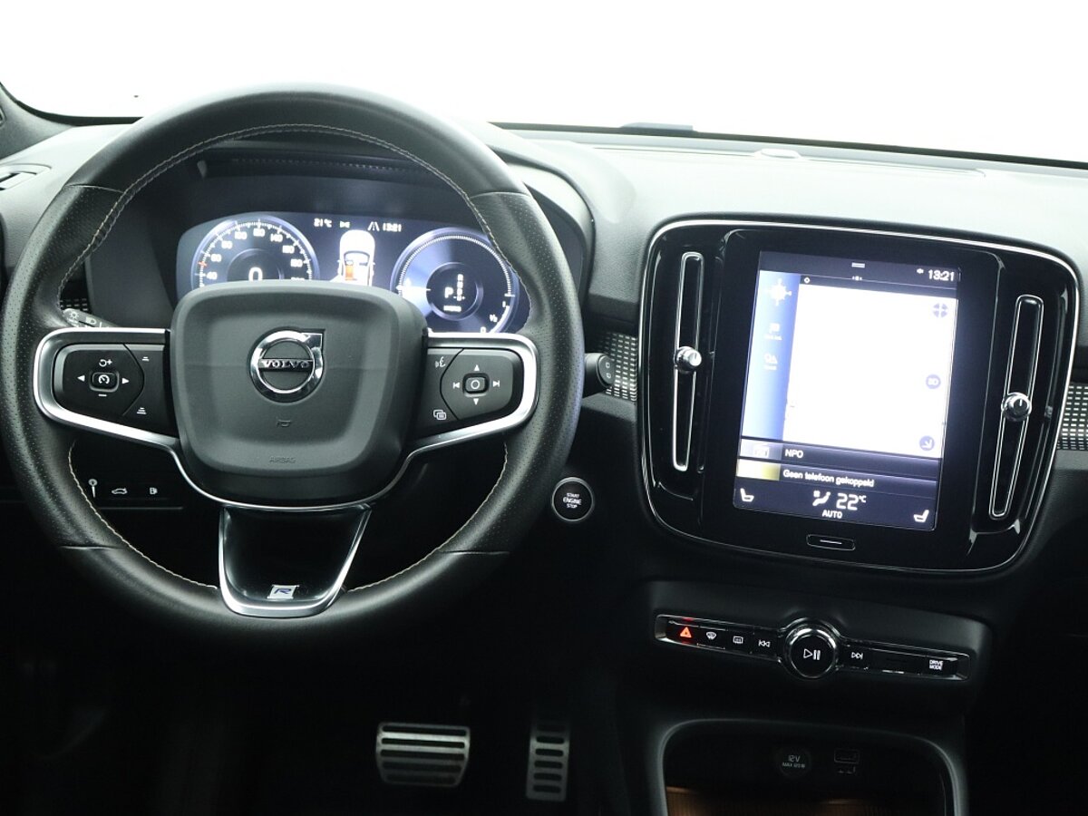 34675392 volvo xc40 1 5 t5 recharge r design navi camera stoelverwarming 7 02