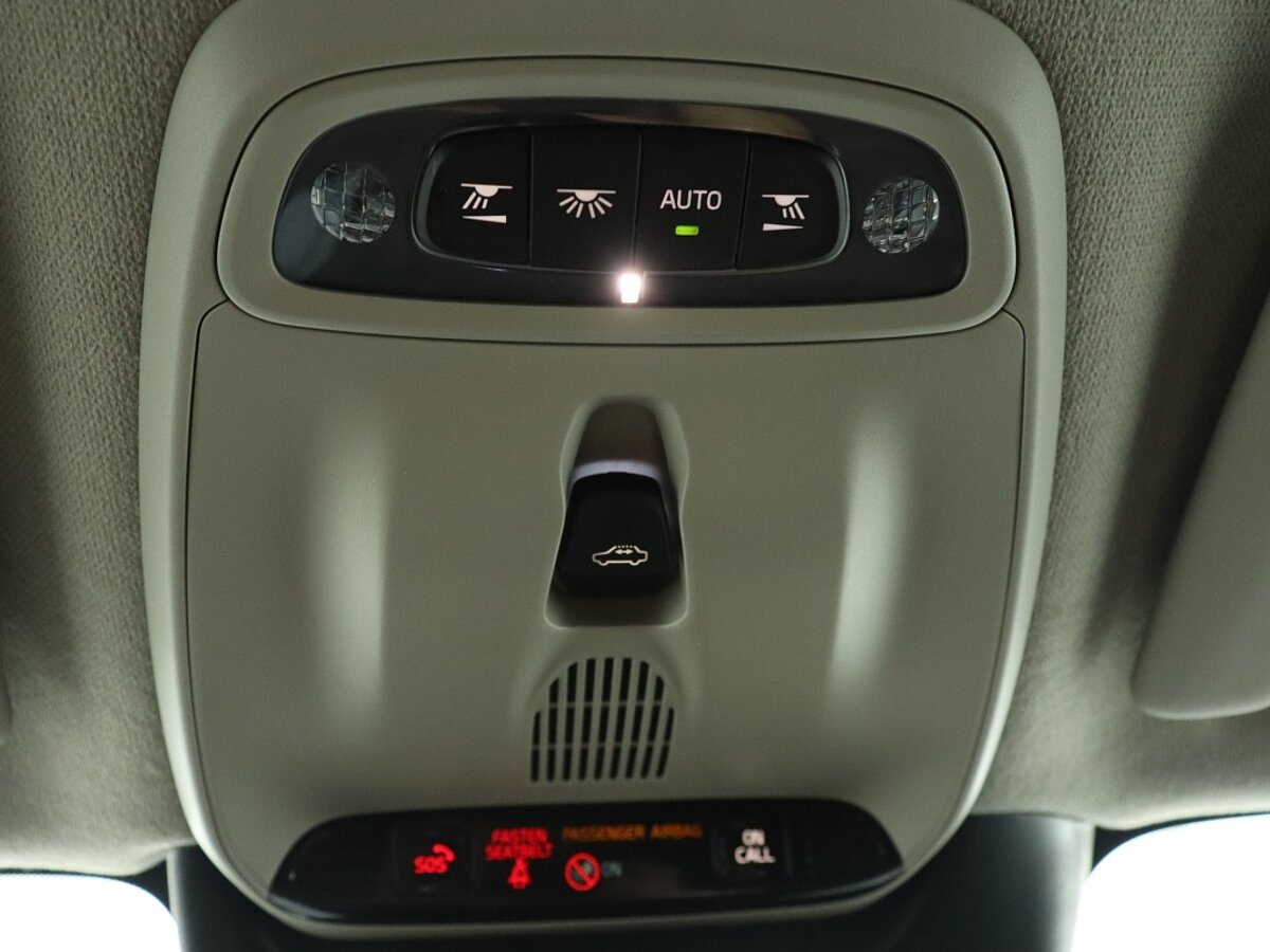 35002307 volvo xc40 1 5 t4 recharge ultimate dark memory seats harman kardon l 7e15e6