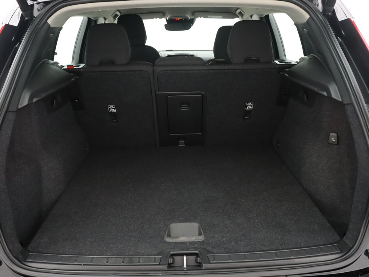 35125842 volvo xc40 1 5 t4 recharge inscription 71