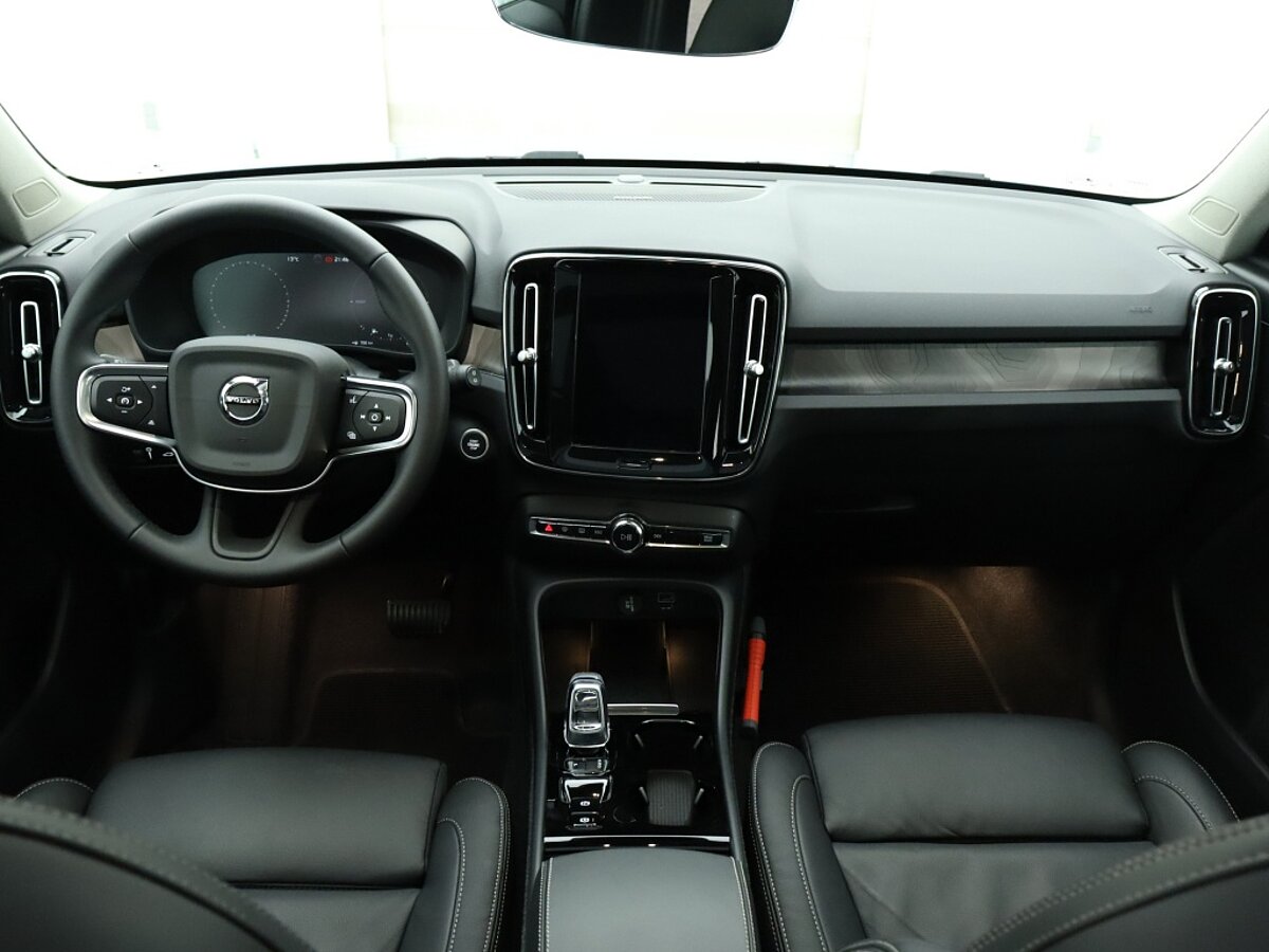 36079819 volvo xc40 1 5 t5 recharge ultimate bright 6 04