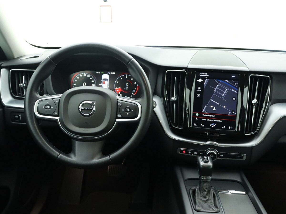 36146602 volvo xc60 2 0 t5 momentum 6 10