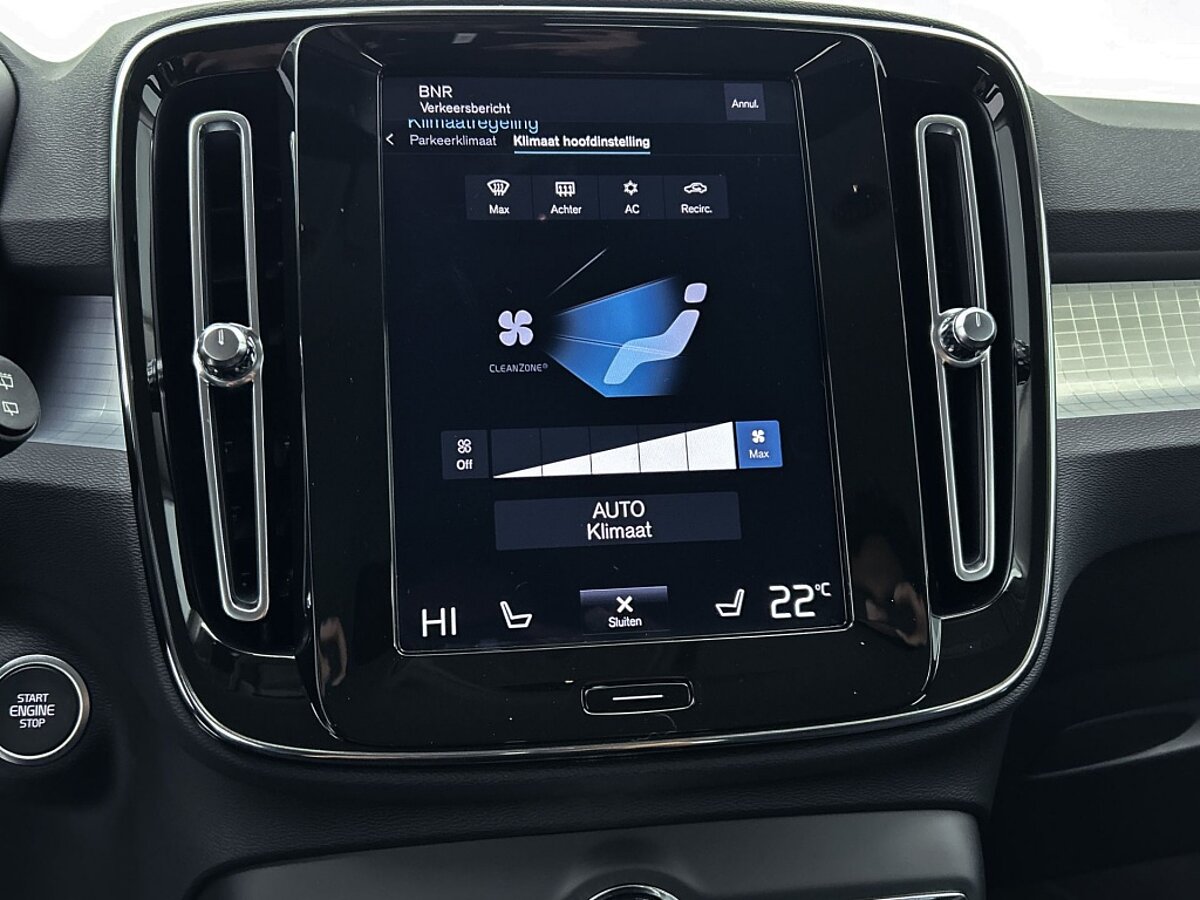 45663875 volvo xc40 t5 recharge inscription expression 28