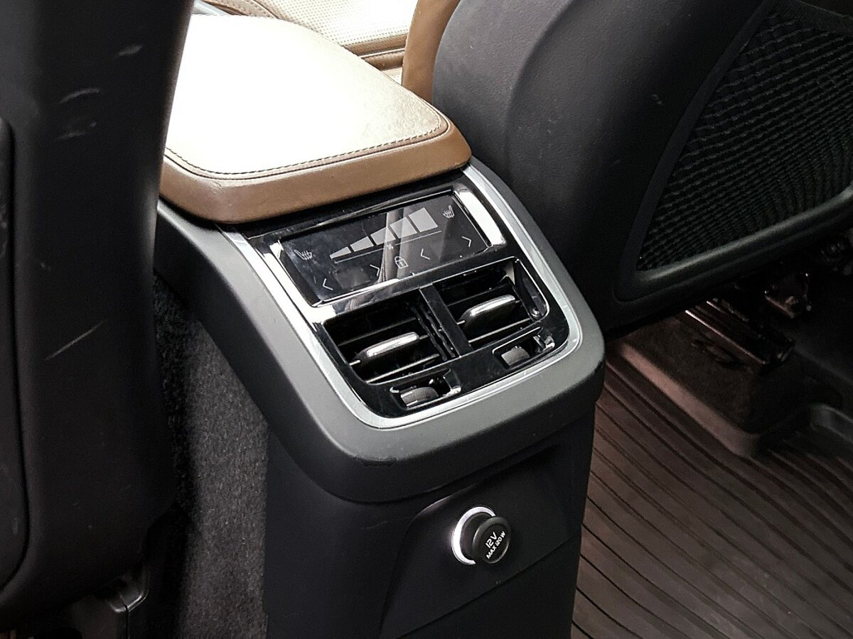 48879643 volvo xc90 2 0 t8 twin engine awd inscription leder panorama dak trek 61