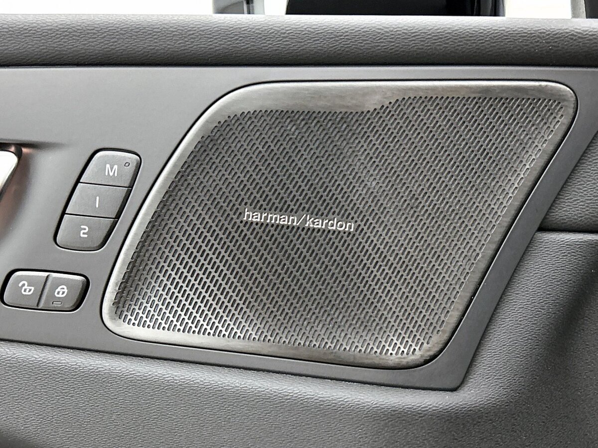 49302489 volvo xc60 2 0 t6 awd ultra dark 59