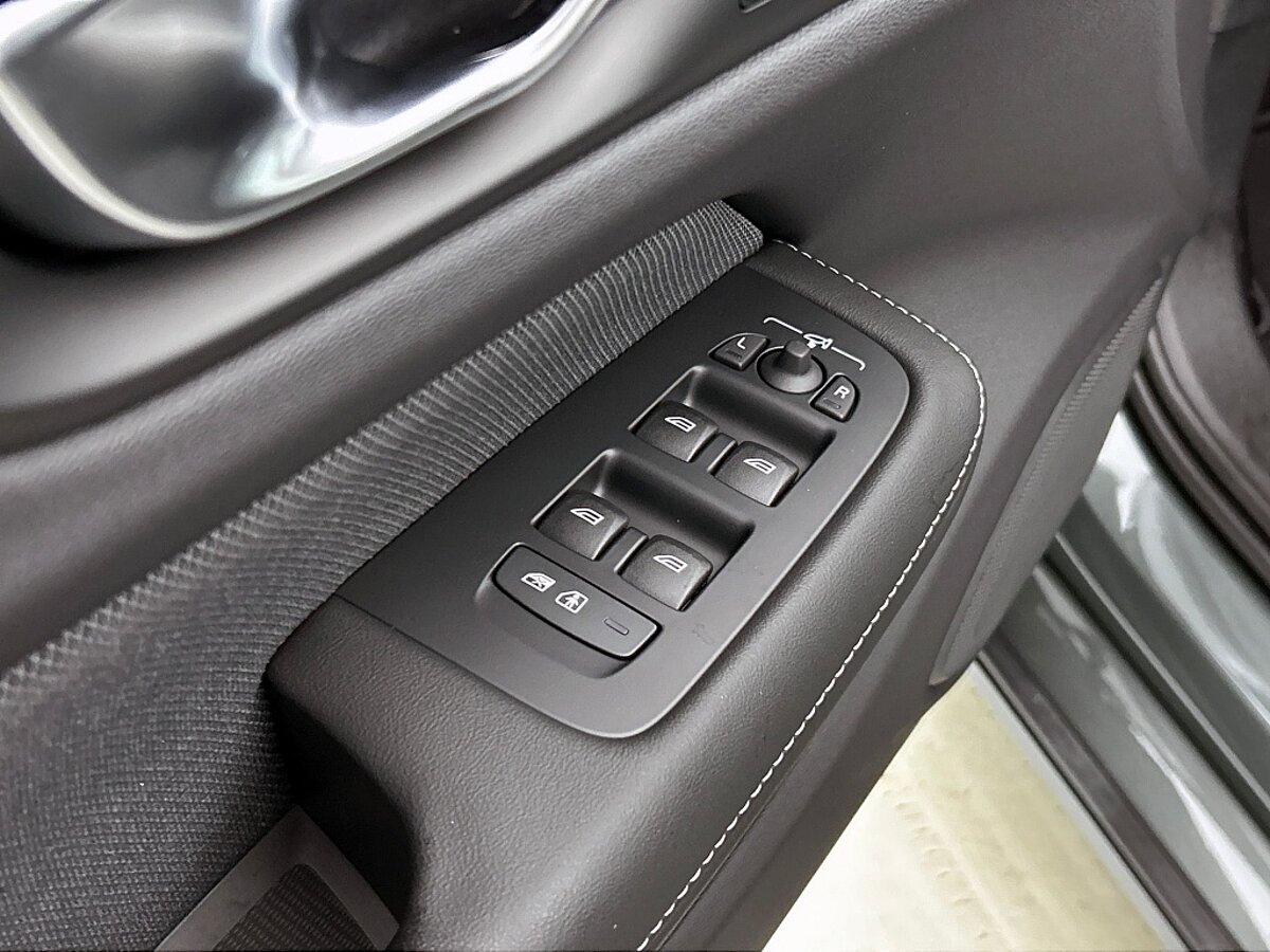 49671201 volvo v60 t6 twin plus dark nieuw actie van 64 480 voor 59985 32