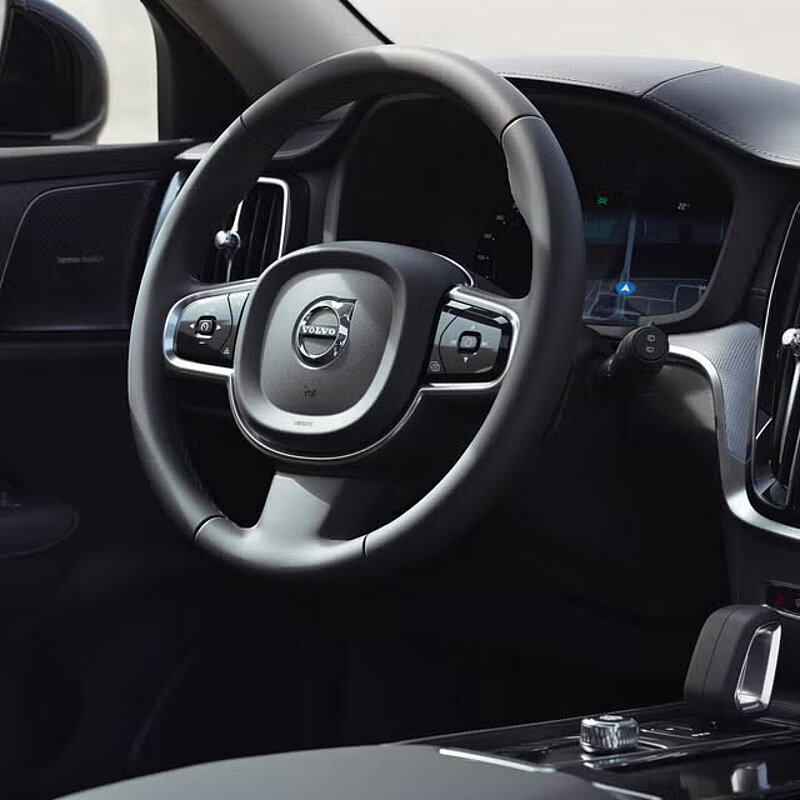 V60 performance t8 1x1 content 3