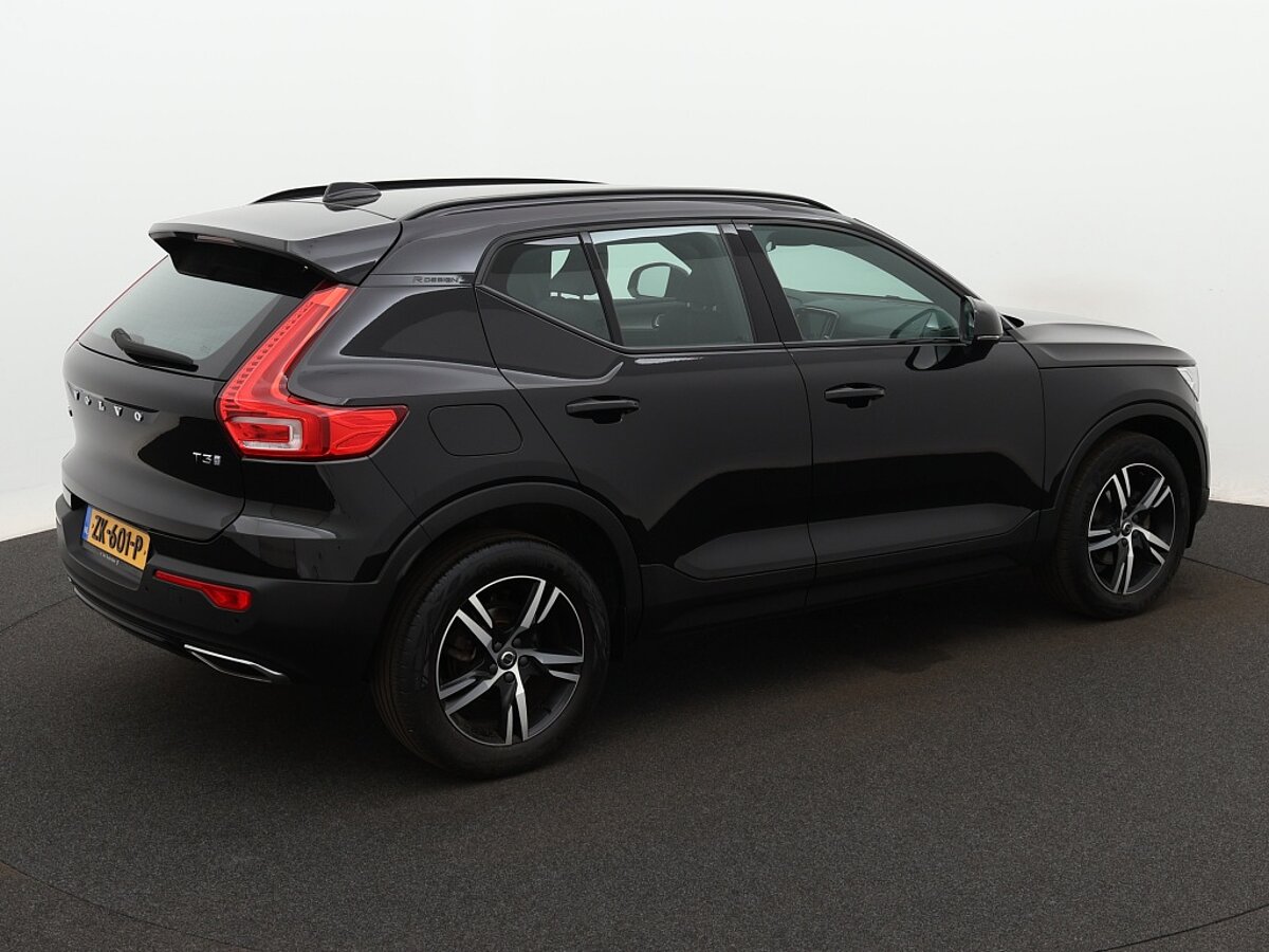 34505221 volvo xc40 1 5 t3 r design park assist navigatie stoelverwarming 01