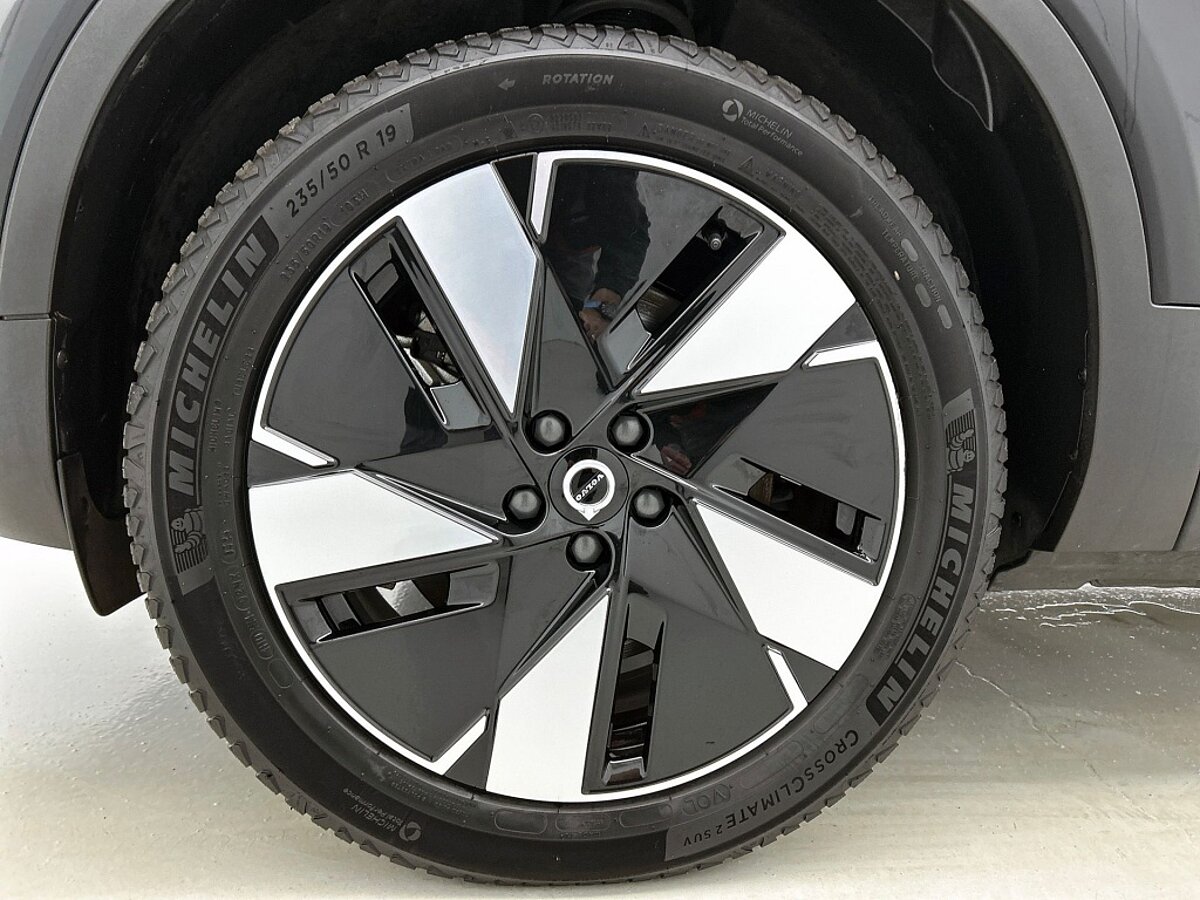 47458846 volvo xc40 extended plus 82 kwh 46