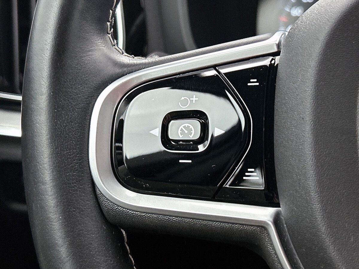 48797576 volvo s60 t6 r design pilot assist memory blis camera dab 7