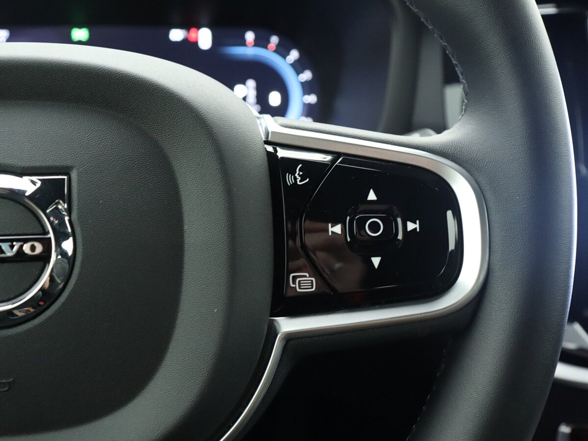 35173088 volvo v60 2 0 b4 plus dark 20