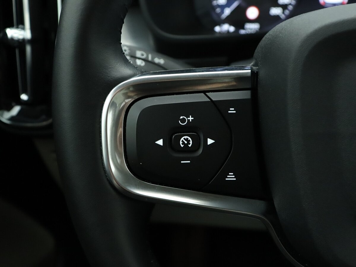 35636973 volvo xc40 1 5 t5 recharge inscription 16
