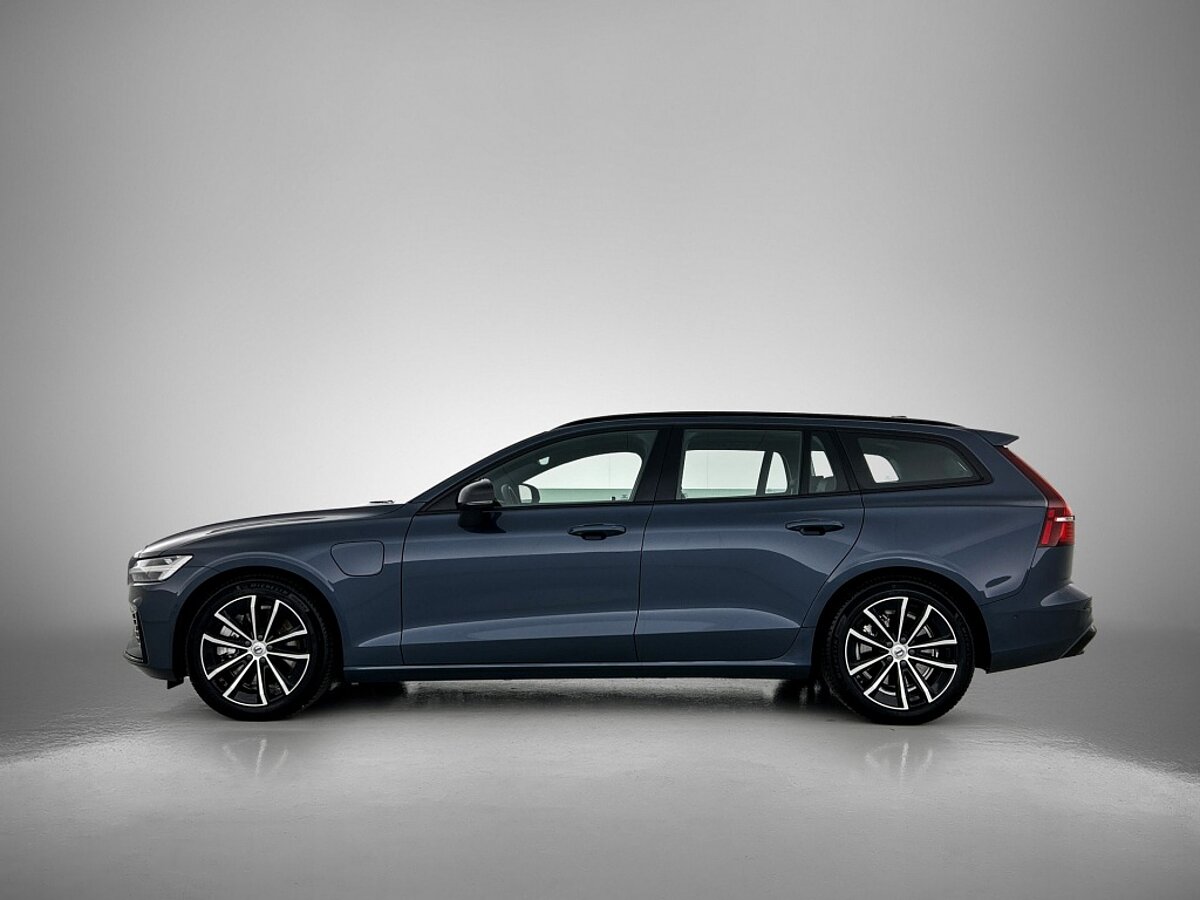 47513318 volvo v60 2 0 t6 awd plus dark trekhaak 360a camera harman kardon 2