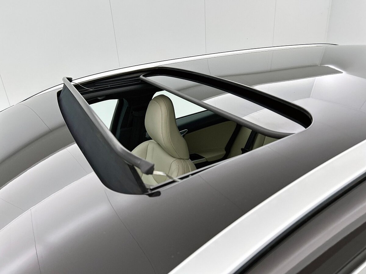 49484330 volvo v60 2 0 t3 nordic lederen bekleding panorama dak stoelverwarm 64