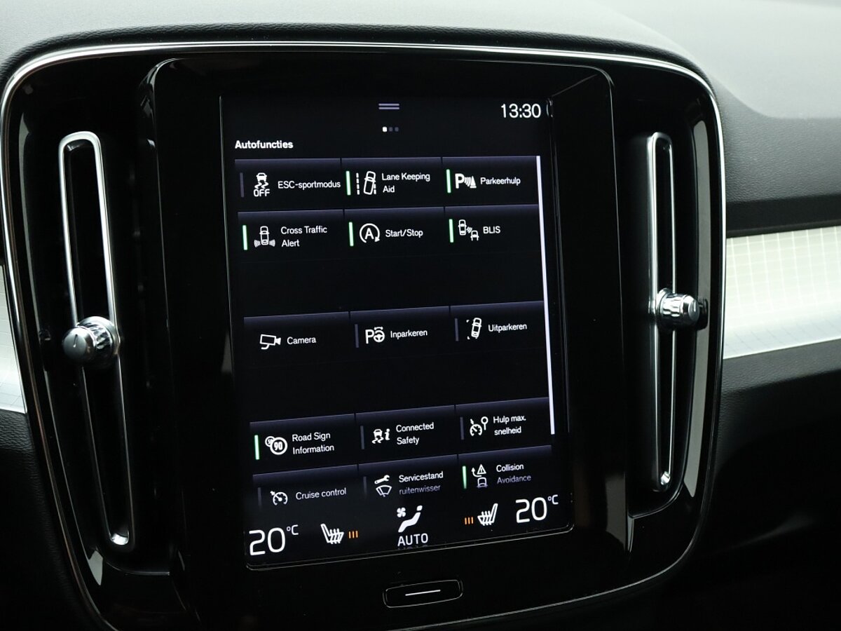 35574398 volvo xc40 1 5 t3 momentum pro 50