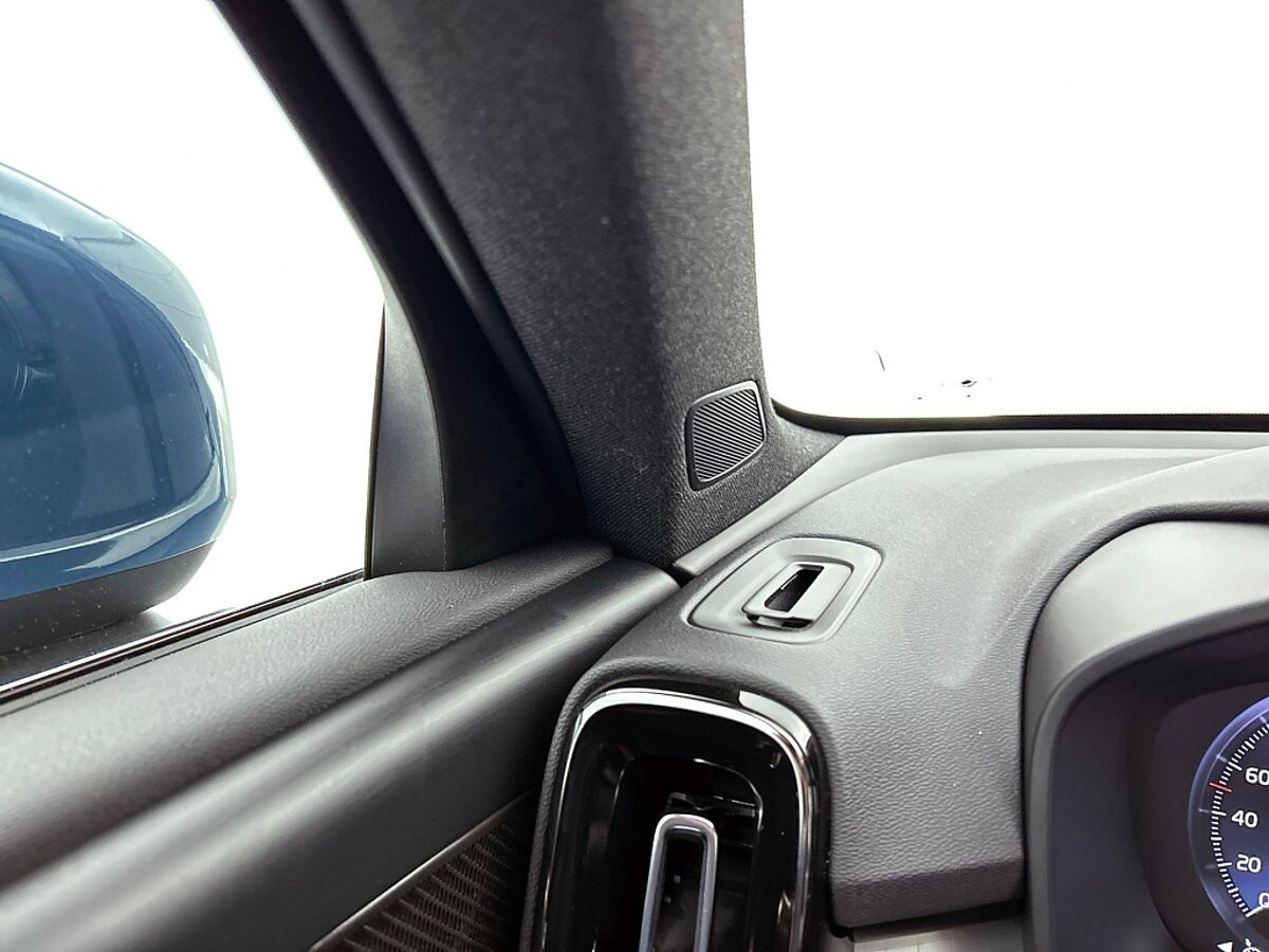 47258731 volvo xc40 xc40 t4 plus bright memorystoelen climate pack 477b83