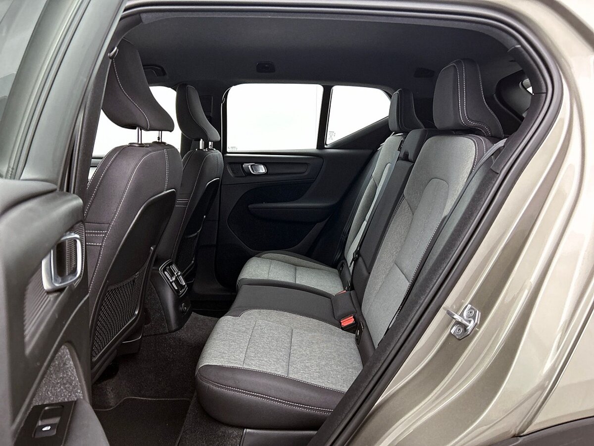 48084421 volvo xc40 1 5 t5 inscription expression navigatie parkeersensoren voor 0e2961