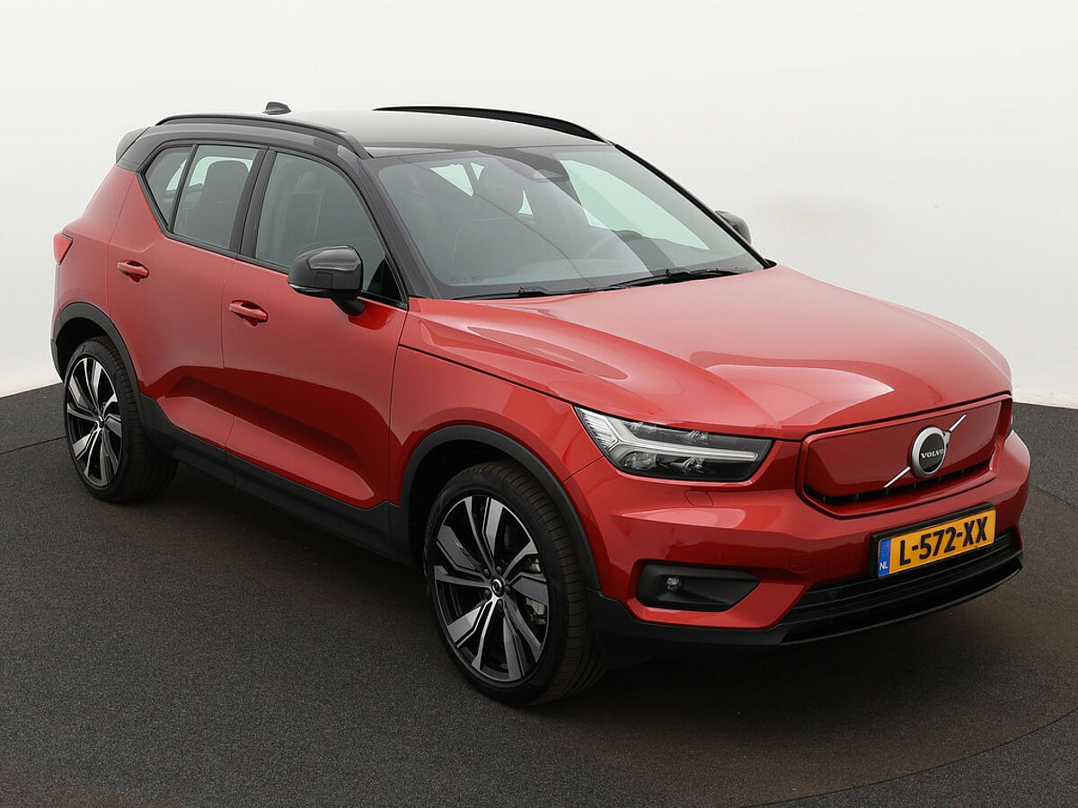 34255172 volvo xc40 p8 recharge awd r design memory seats draadloze lader warmte 7 02