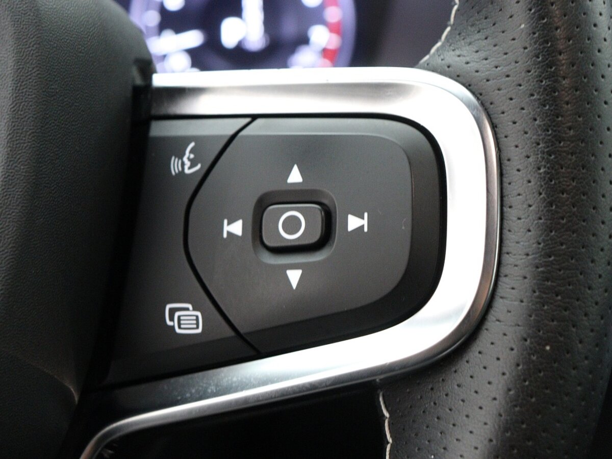 34451055 volvo xc40 1 5 t3 automaat r design leder navigatie bluetooth park 3766c0