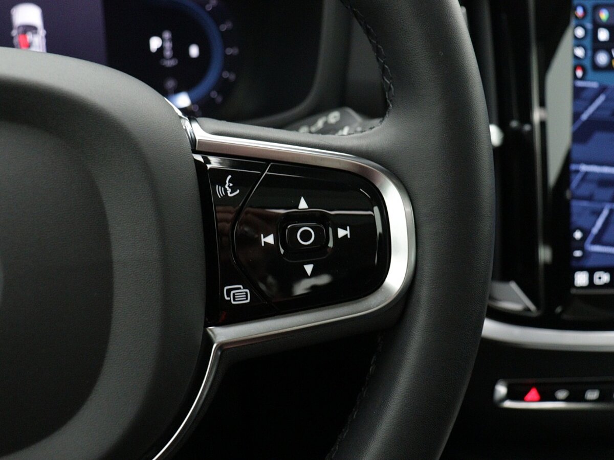 43882075 volvo v60 2 0 b4 plus bright panorama dak leder 360ao camera h k 56