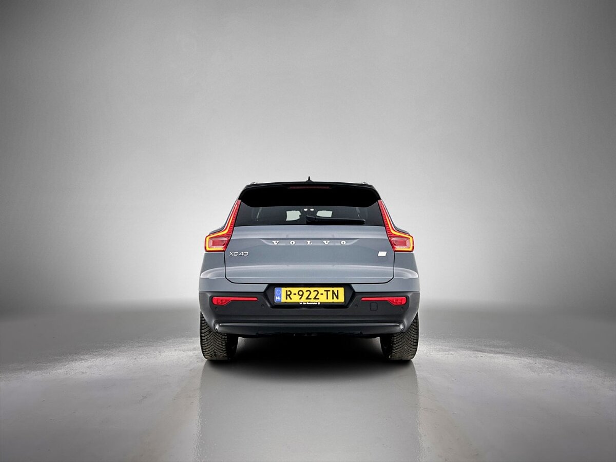 44407024 volvo xc40 recharge plus 70 kwh 3 03