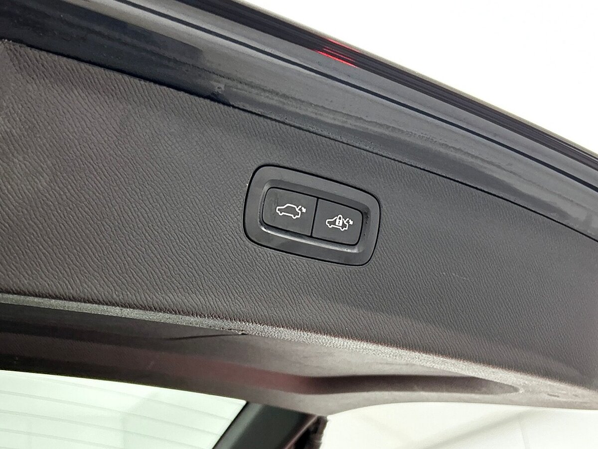 48879643 volvo xc90 2 0 t8 twin engine awd inscription leder panorama dak trek 71