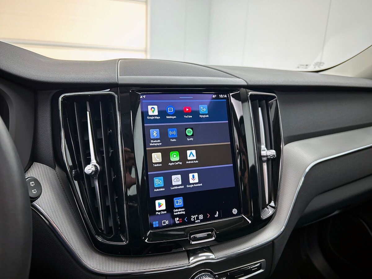 49250062 volvo xc60 2 0 t6 awd plus bright trekhaak leder panorama dak 7 02