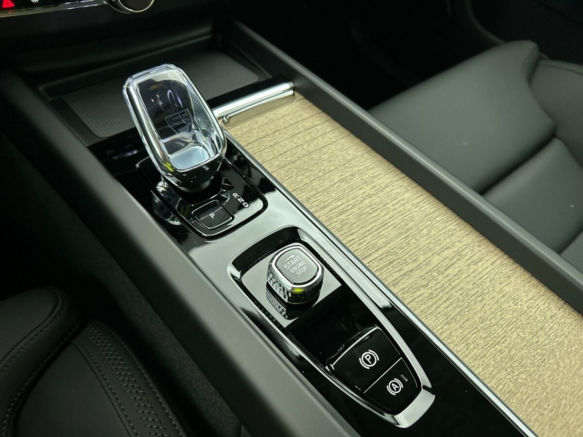 49431430 volvo xc60 plus dark plug in hybrid awd 20 lm velgen onyx black demon 91