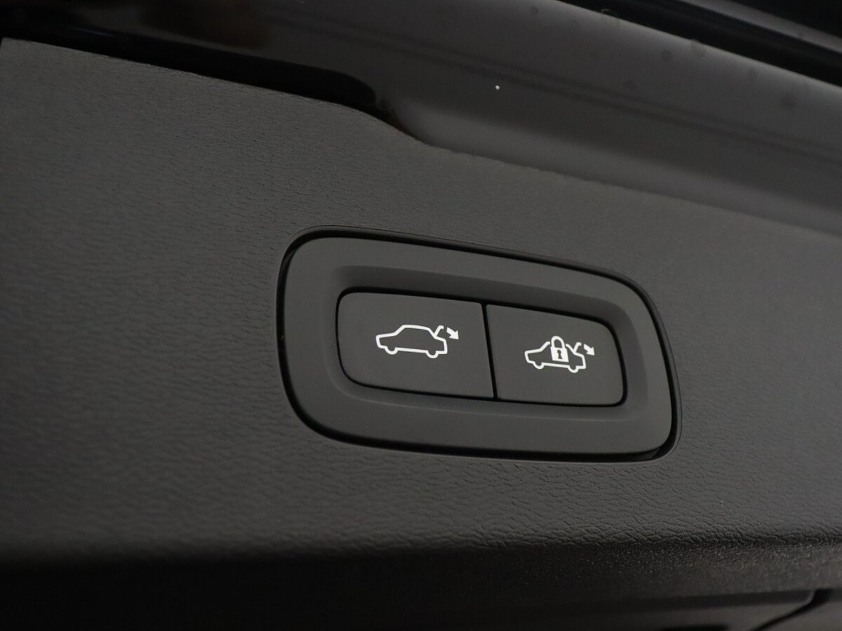 35014607 volvo v60 2 0 t6 recharge awd r design 55