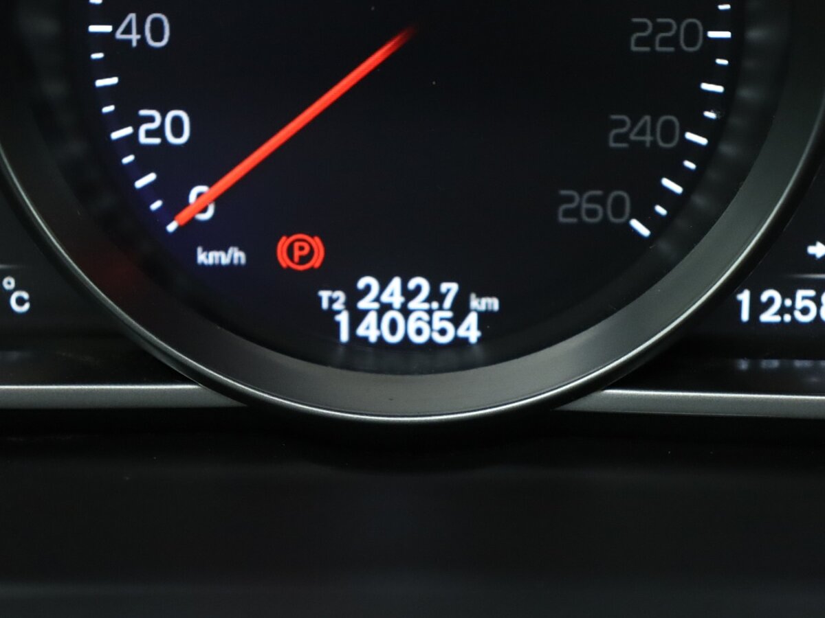 36012027 volvo v40 1 5 t3 polar sport 93