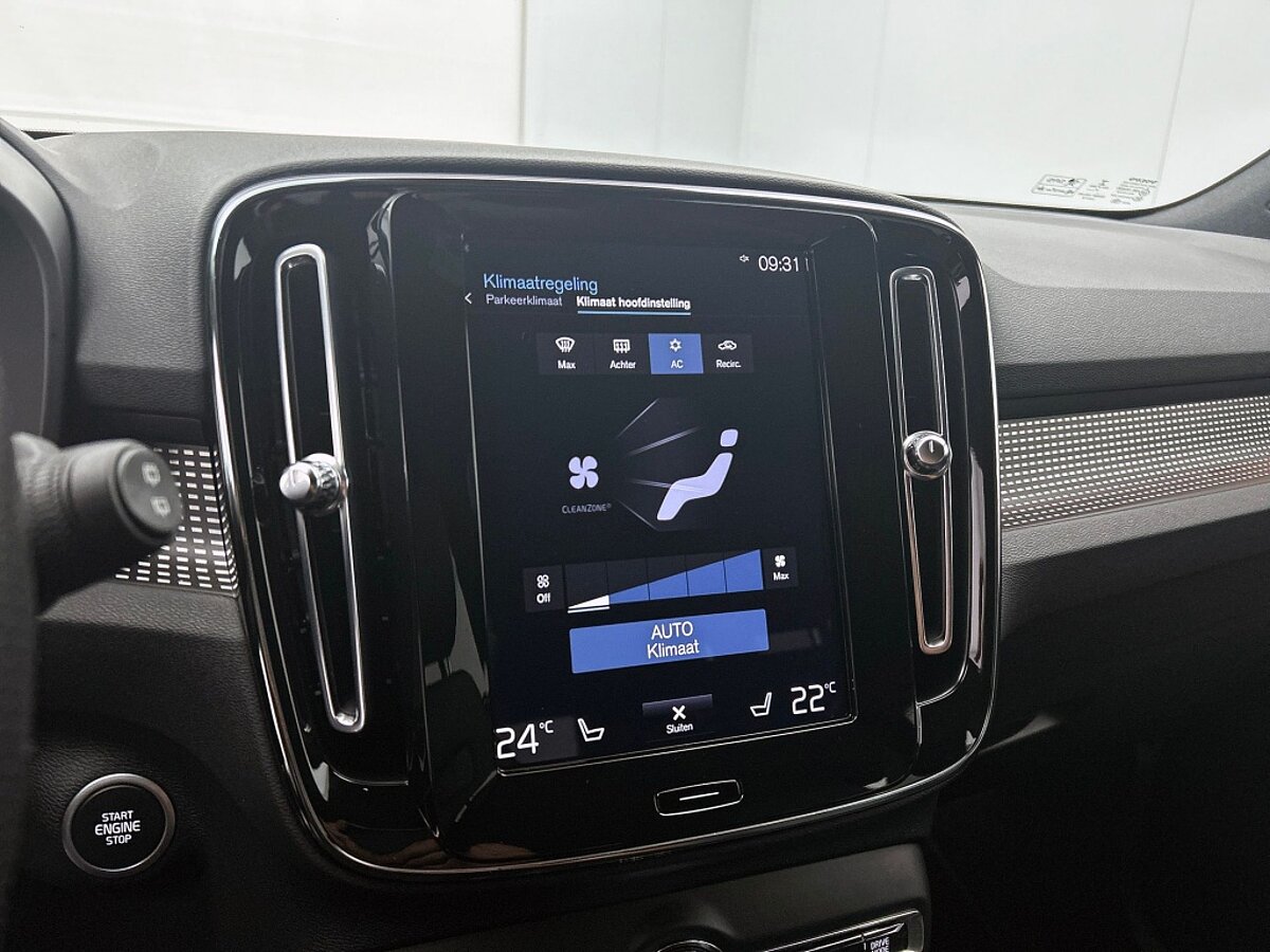 45831244 volvo xc40 1 5 t5 recharge r design 63