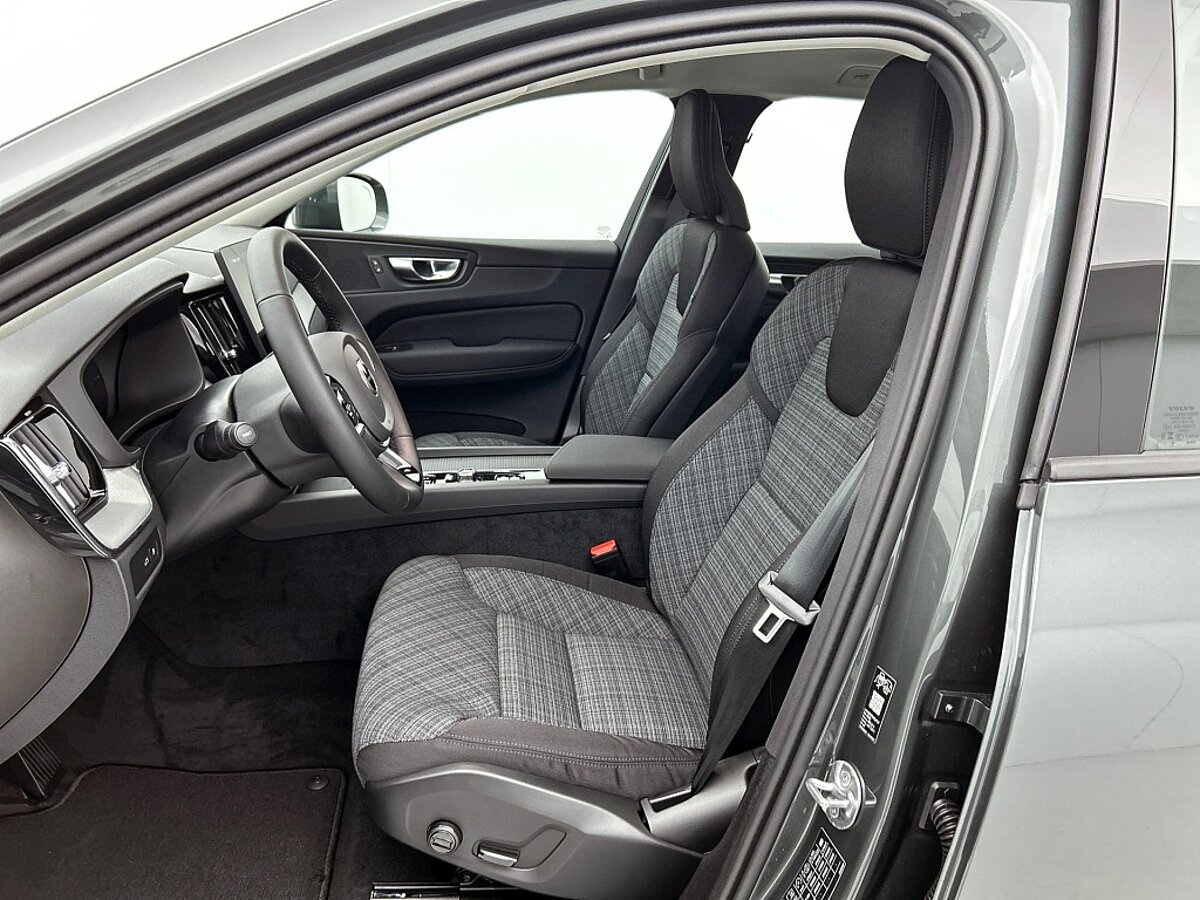 46518073 volvo xc60 xc60 t6 awd essential actie van 66130 voor 60 700 driver a 40